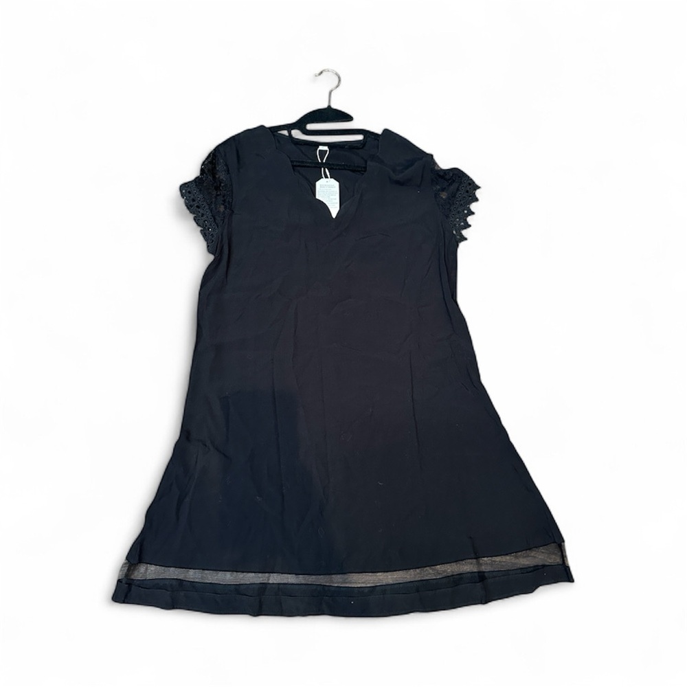 Elegant Black Lace Sleeve Dress